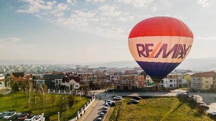 RE/MAX România a intermediat tranzacții de 350 milioane de euro în 2024 și estimează o creștere de 20% în 2025