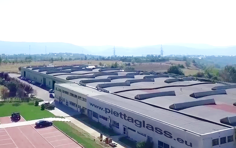 Grupul francez Saint-Gobain a cumparat compania romaneasca Pietta Glass Working
