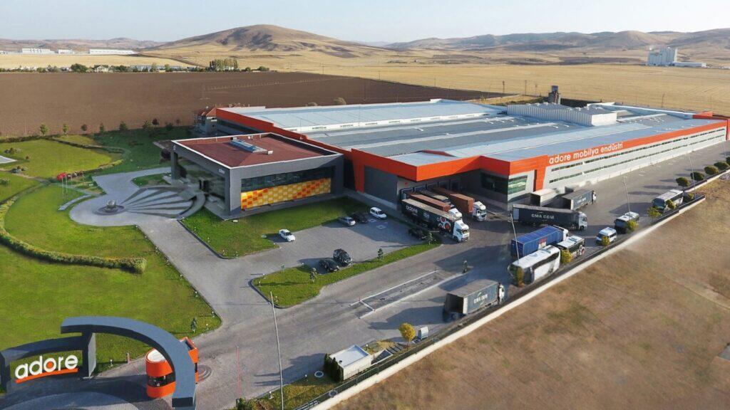 Producătorul turc de mobilă Adore Home vrea să construiască o fabrică în România