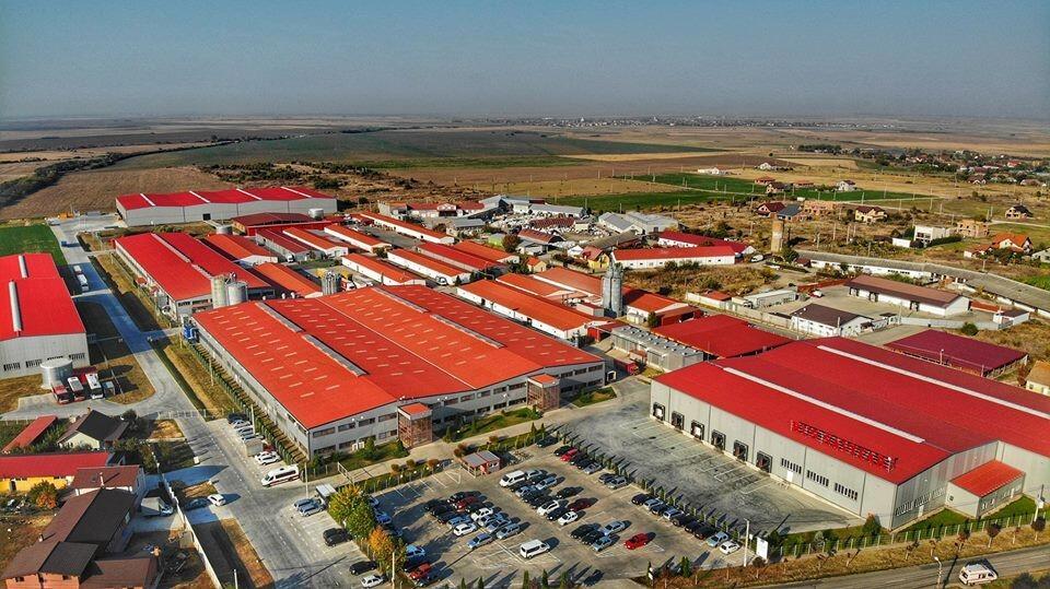 CBRE România a facilitat o tranzacție semnificativă în sectorul producției de mobilier: vânzarea unei fabrici Rus Savitar către jucătorul global UE Furniture