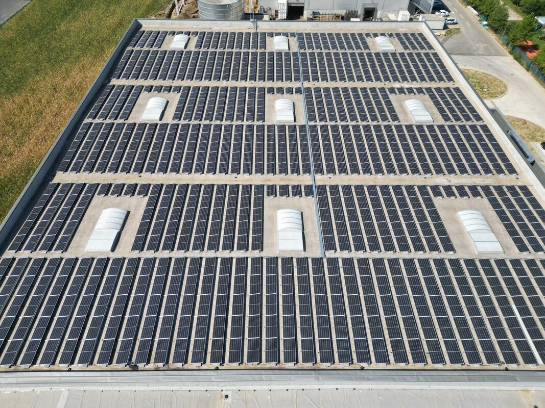 Proprietarul si dezvoltatorul de spatii industriale Sofimat din Brasov  continua investitiile in energie verde