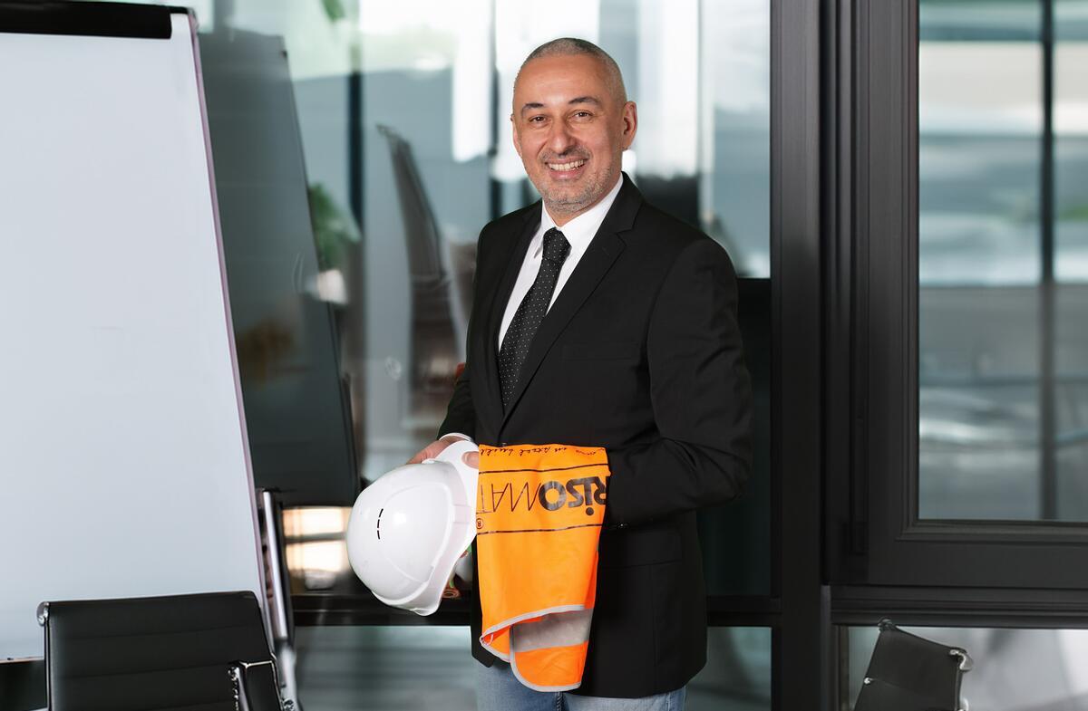 Construind Vise din Oțel: Cum modelează Frisomat viitorul construcțiilor industriale din România