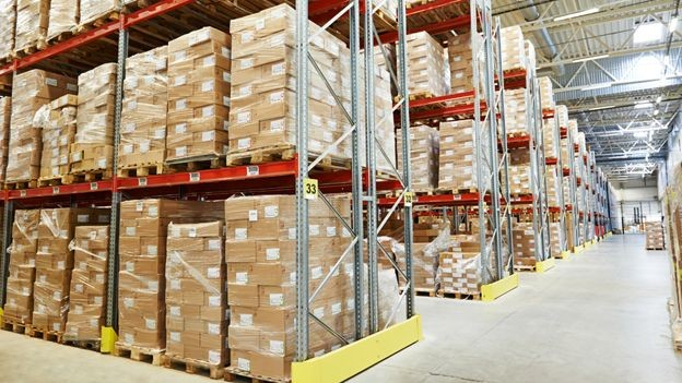 Depozitarea inteligentă în spațiile închiriate: 5 soluții cheie pentru maximizarea eficienței în 2025