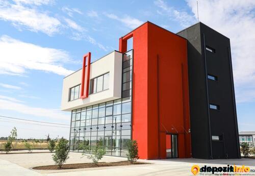 Depozite de închiriat în L.T. Business Center